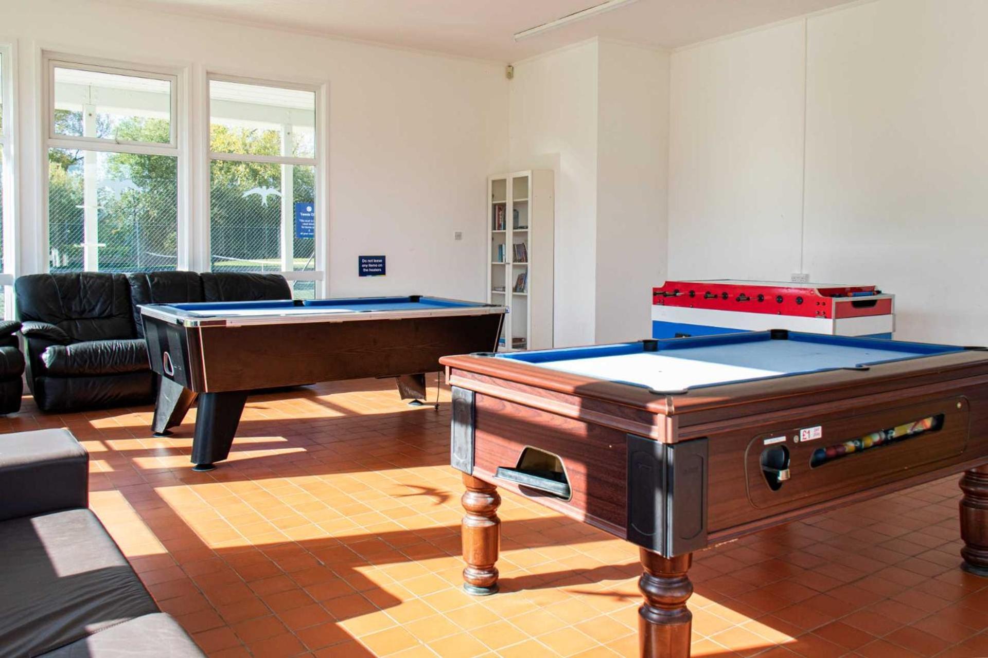 Luxury Kingfisher Lodge, Isis Lake, Within The Cotswold Waterpark Cirencester Extérieur photo