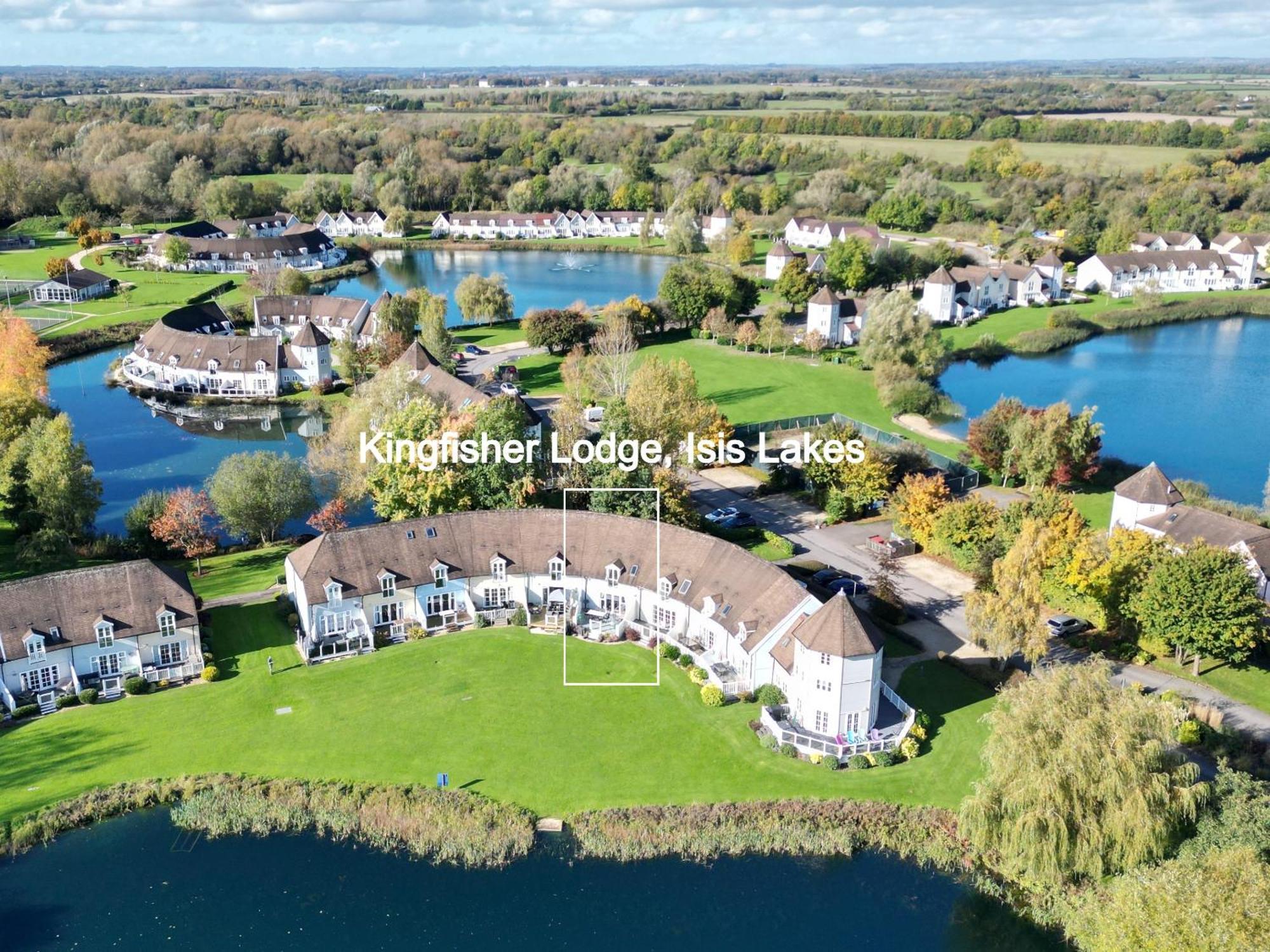 Luxury Kingfisher Lodge, Isis Lake, Within The Cotswold Waterpark Cirencester Extérieur photo